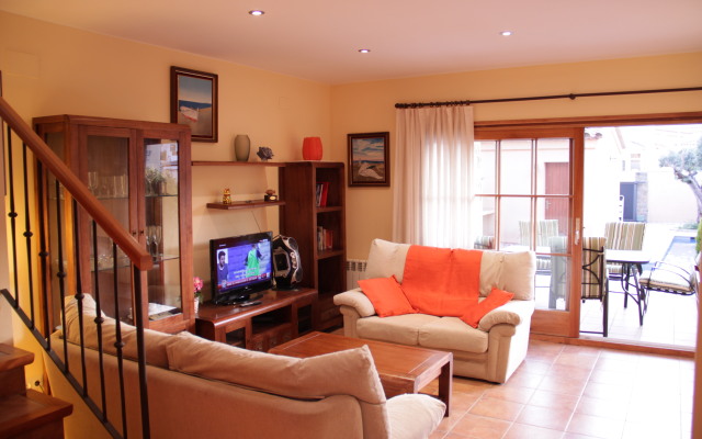 Mariposa Villa