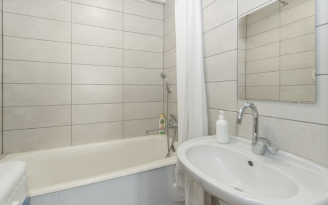 Апартаменты на Челюскинцев 14/1