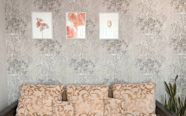 Na Ulitse Dmitriya Sredina Flat