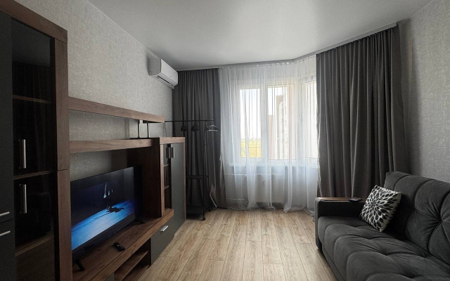 Квартира на бульваре 70 лет Победы 5