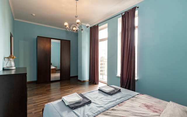 Dizaynerskie I Sovremennye V Tsentre Apartments
