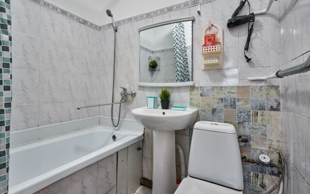 60 Let Oktyabrya 23 Flat