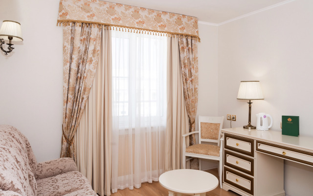 AZIMUT Hotel Tambov 4*