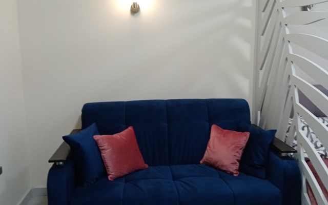 Listya Na Avtozavodskoy Apartments