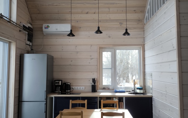 Частный дом Чёрный домик у озера Отрадное