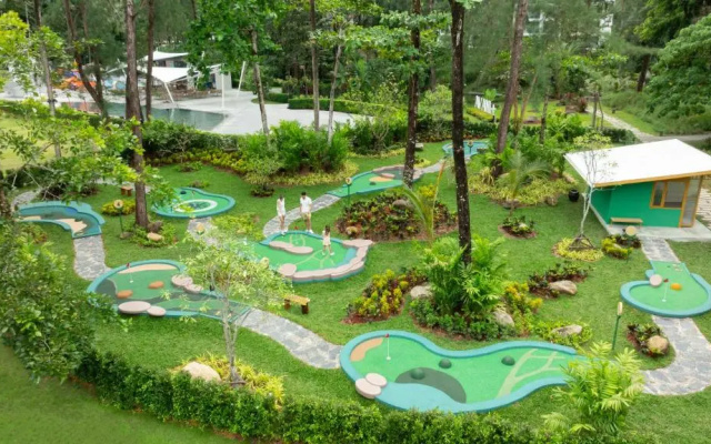 Курортный отель Avani+ Khao Lak Resort