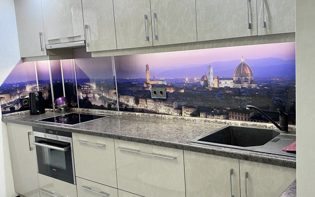 Квартира на Чкалова 65 (2/5)