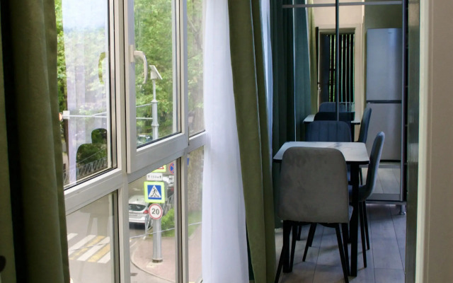 Dvukhmestnye S Kukhney Apartments