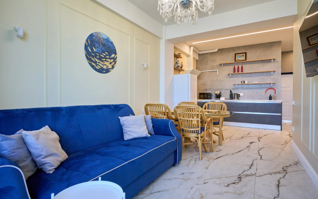 Апартаменты с Шикарным Видом на Море в Центре Сочи