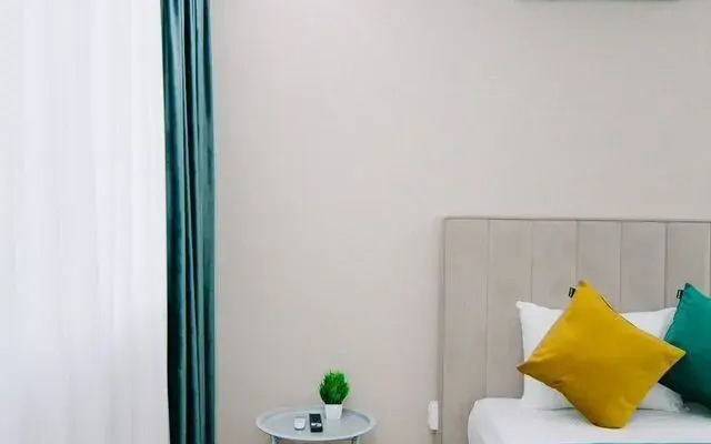S Ppekrasnym Vidom Na Gornye Vershiny Flat