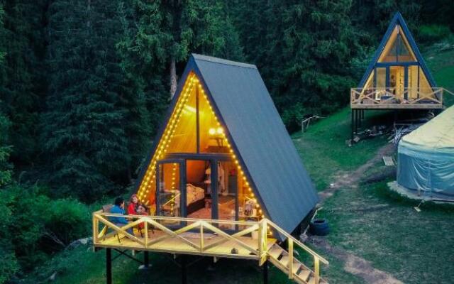 Guest house Zhyluu Suu