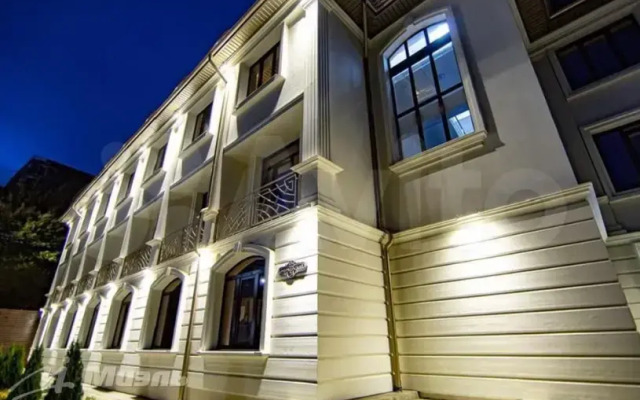 Na Fermerskom pereulke Sochi Flat