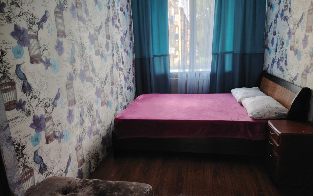 Квартира Трехкомнатная на Коммунистическом 35