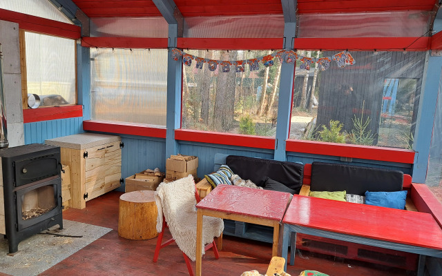 Частный дом в Заветах Ильича с розовой гостиной