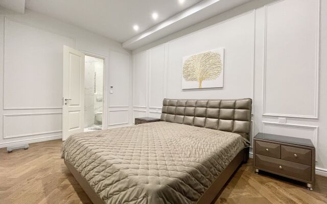 4-komnatnye HomeApart Sverdlova, 26 Apartments