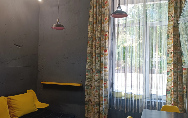 Loft Studiya V Tsarskom Garazhe Flat