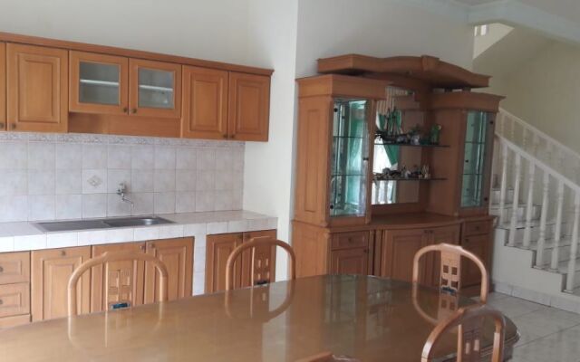 Trans Villa