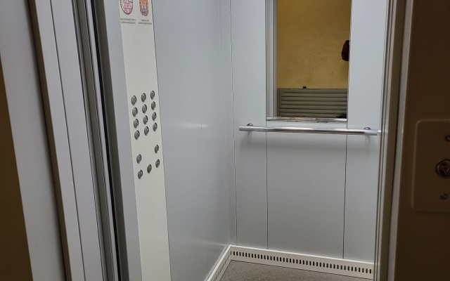 V Samom Tsentre U Doma Sovetov Flat