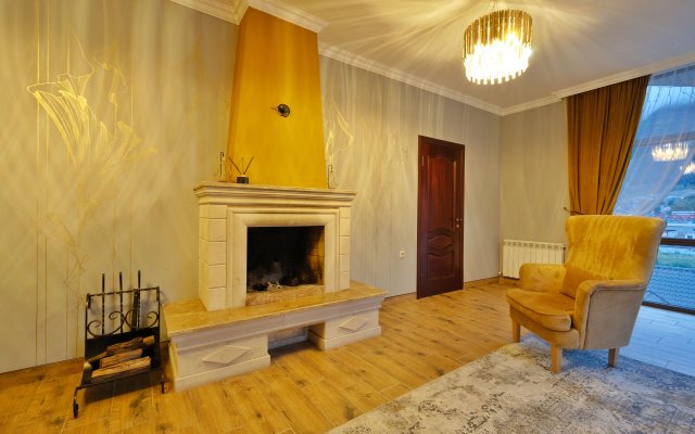 GrandShale Hotel