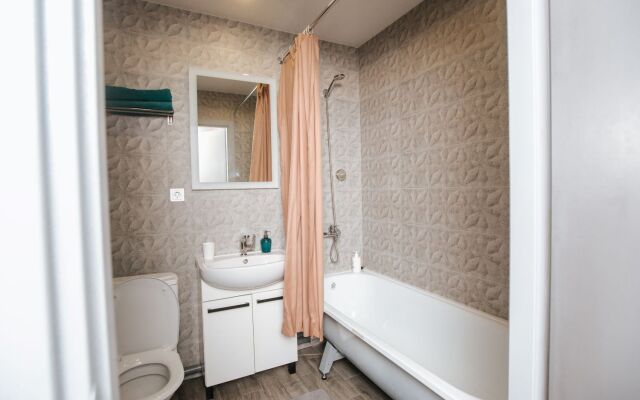 Апартаменты UyutnoEKB Краснолесья 16/3