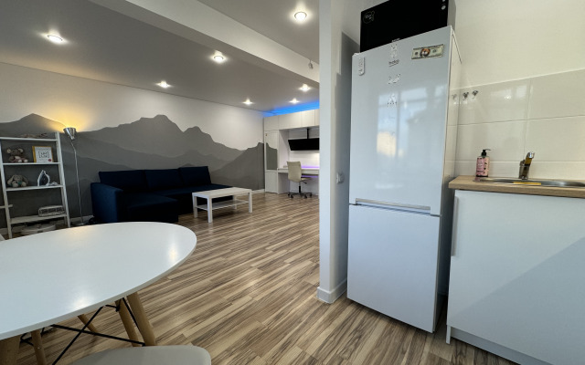 Uyut Flat
