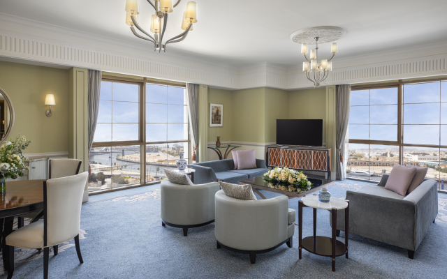 Al Habtoor Palace Hotel