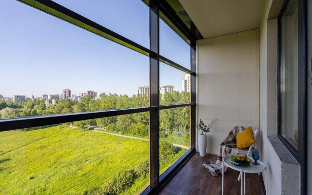 Uyutniye 1-Komnatniye S Vidom Na Park Apartments