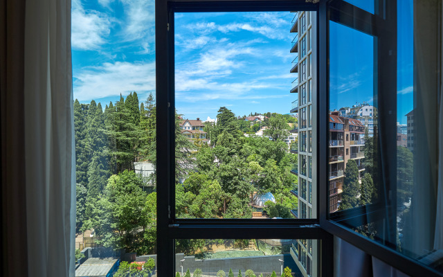 Sochi-Tsentr Studiya S Basseynom Na Kryshe. Zhk Metropol Apartments