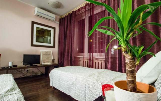 Gnezdo orla. 1K na VDNH Flat