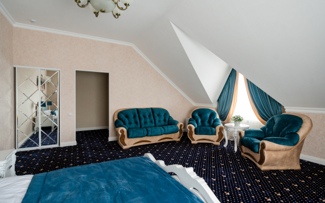 Djump Hotel