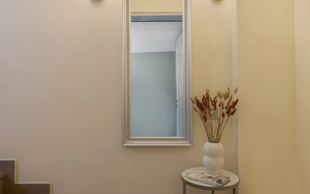 Квартира GM Apartments Шикарная двухуровневая у Арбата