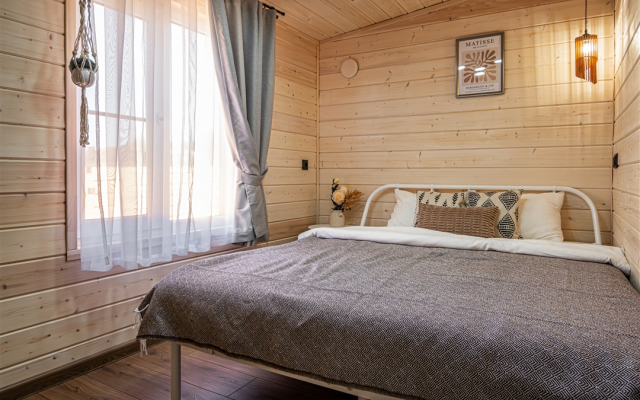 Zagorodny S Kupelyyu I Vidom Na Ozero Guest house