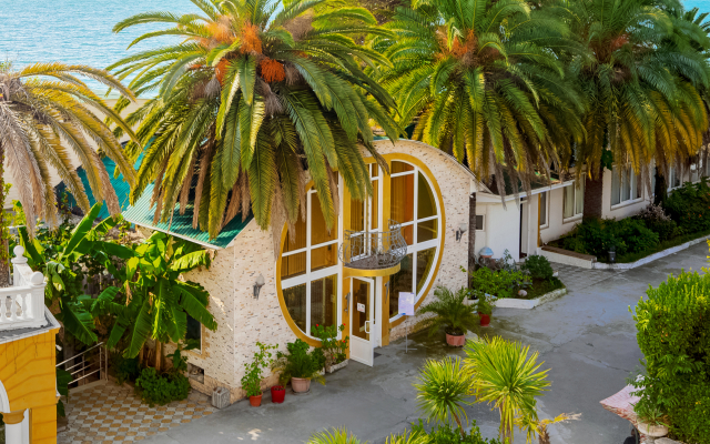 Mini hotel Luchezarny