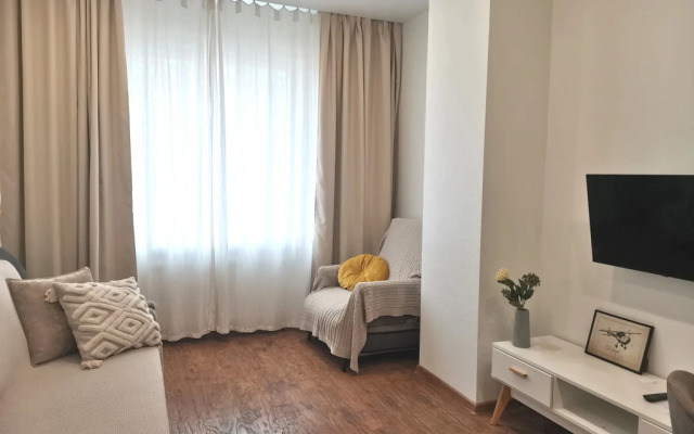 Апартаменты Авеню на Мужества