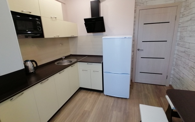 Dvukhkomnatniye v Rayone Koltsovo Apartments