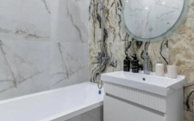 S Novym Stilnym Remontom - 328 Apartments