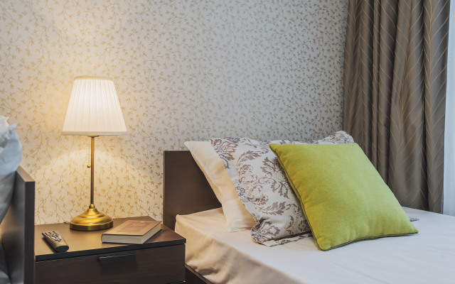 GM ryadom s Ekspocentrom i Belym domom Apartments