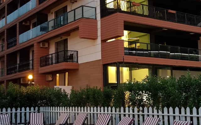 Mgzavrebi Gonio Apart-Hotel