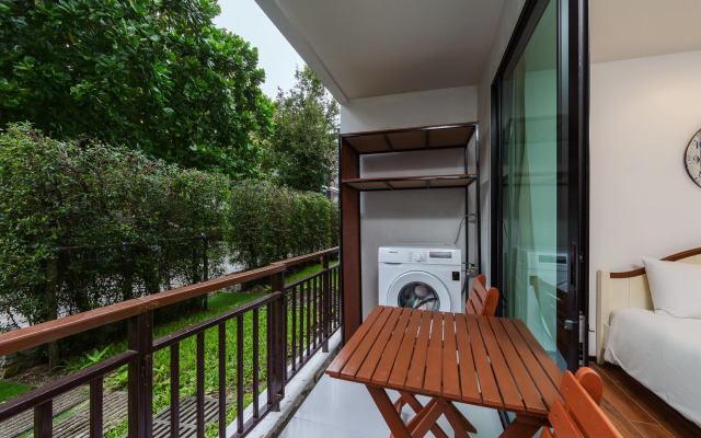 Апартаменты Suite Sangir Rawai Beachfront Title Condo