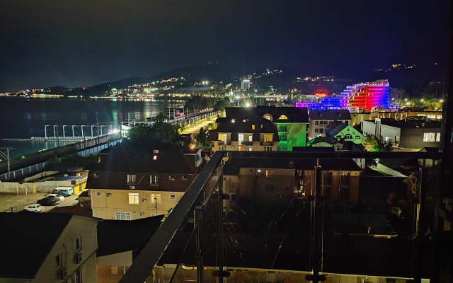 Uyutnaya Yevro-Dvushka U Morya S Panoramnym Vidom