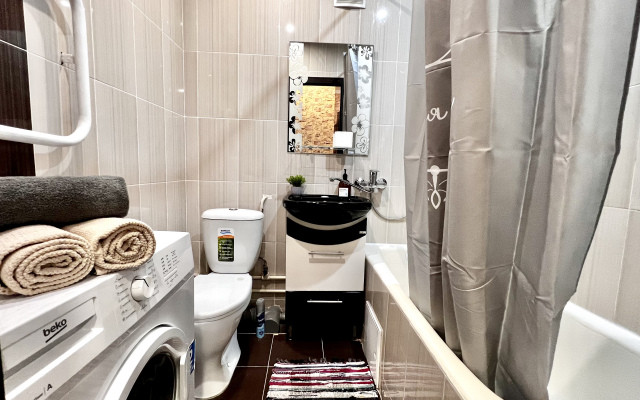 Квартира Просторная с Балконом на Строителей 2