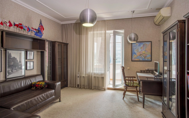 Квартира Большая у НОВАТа