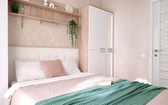 Dvukhkomnatnaya Molodogvardeyskaya 2/95 Flat