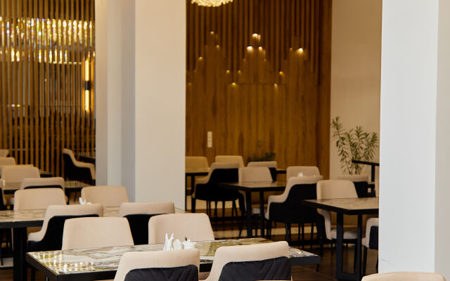 Hotel Grand Plaza Samarkad