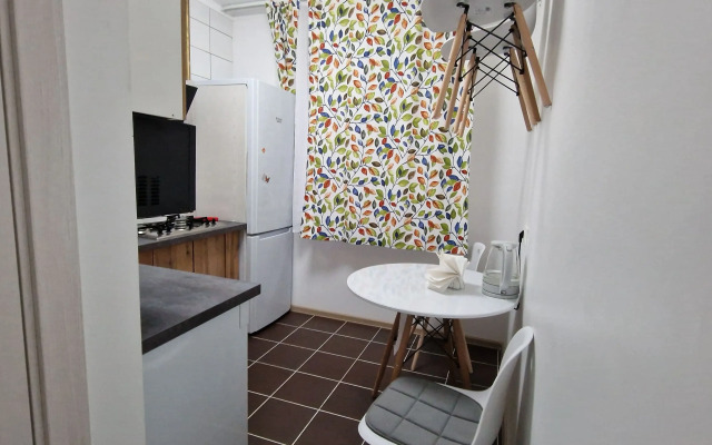 2-Kh Komnatnaya Posutochno Planernaya Flat