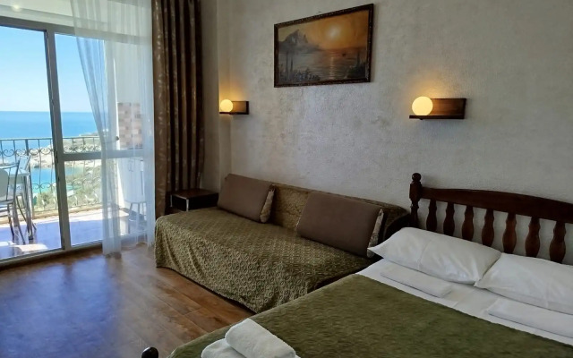 Квартира возле пляжа бухта Ласпи, 24