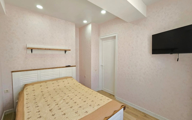 Na Ul Staroshosseynaya 5k5 Apartments