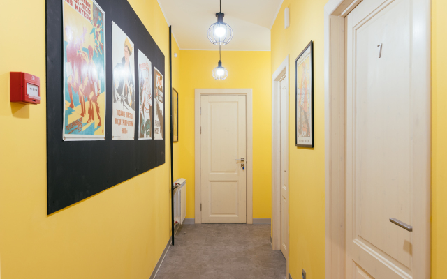 Gibrid Buk Boks Mini-hotel