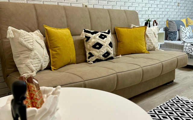 Квартира Живи Тут 89