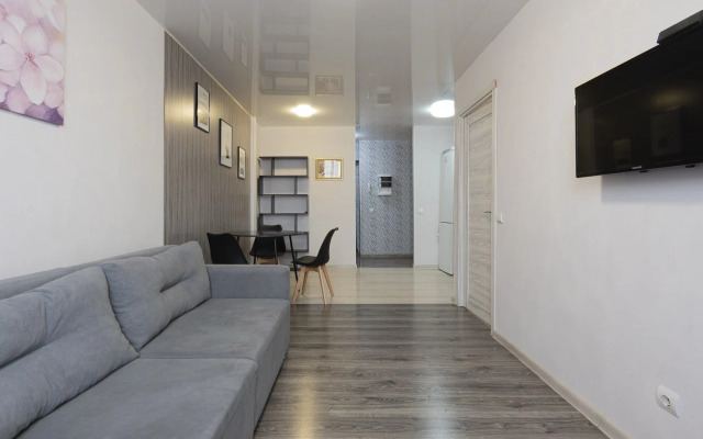 Квартира Просторная четырехместная квартира у метро